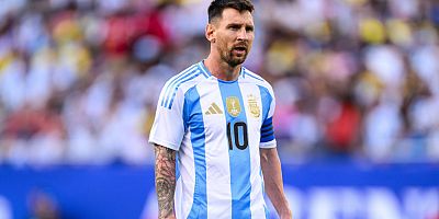 Lionel Messi, dünya futbol tarihinde bir ilke imza atacak